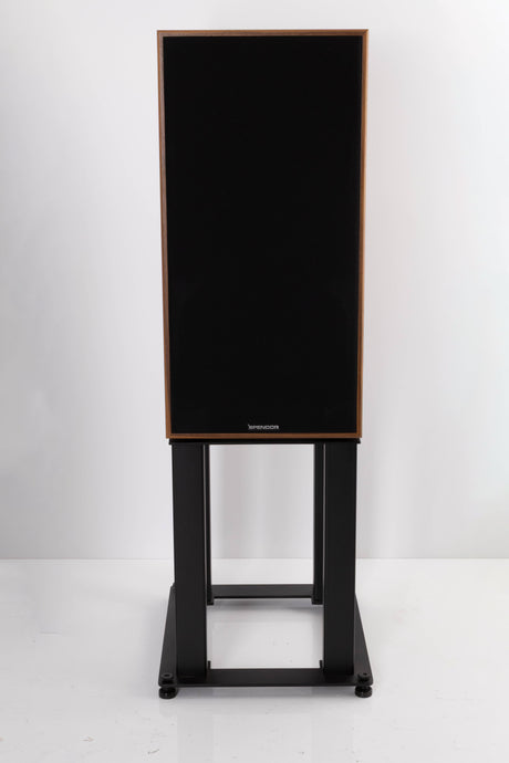 Front view of a used Spendor Classic 1/2 Standmount Speaker in Walnut finish