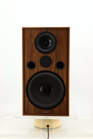 Front view of an ex-demo Spendor Classic 100 Standmount Speaker in Walnut finish