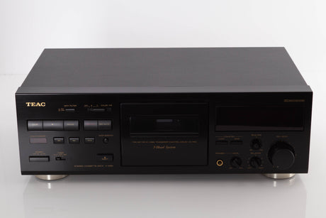 Front view of a used TEAC V-1050 Cassette Deck in a Black finish