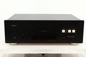Front view of used Teac VRDS-T1 CD Transport in Black finish 