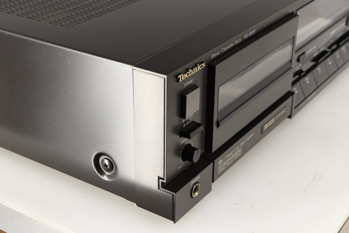 Front left corner of a used Technics RS-B905 Cassette Deck 
