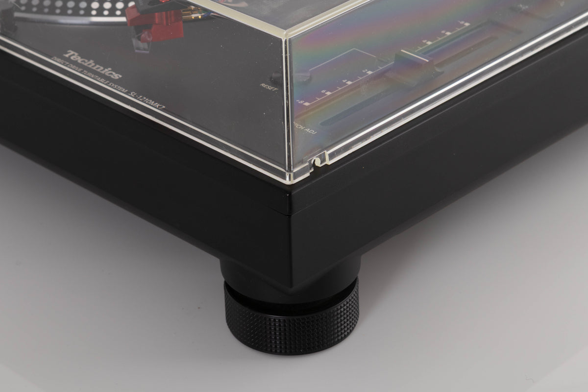 Front right corner view of a used Technics SL-1210 MK7 Turntable with AT-40ML Cartridge