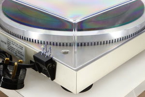 Rear right corner view of a used Technics SL-Q2 Direct Driver Turntable in Silver