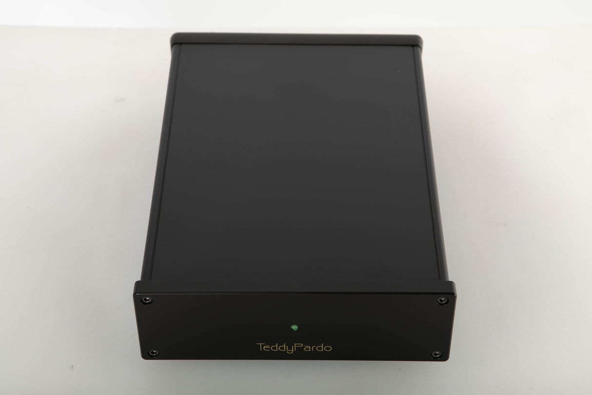 Top view of a used Teddy Pardo TeddyCapPlus Power Supply