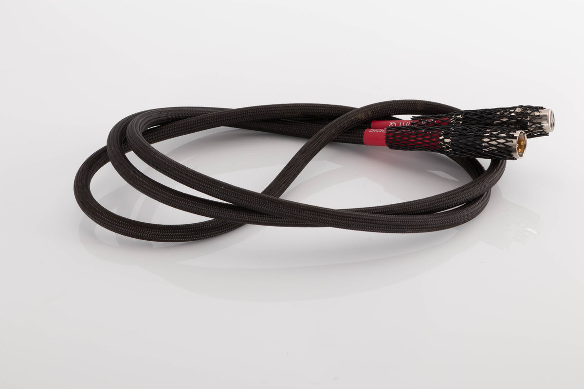 Side view of a used Tellurium Q Black Diamond XLR-XLR 2.0m Interconnect