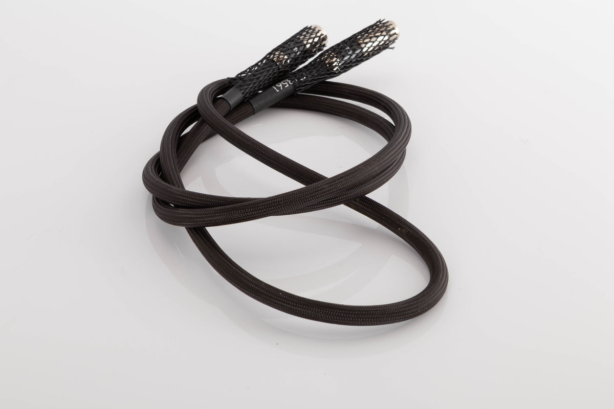 Side view of a used Tellurium Q Black Diamond XLR-XLR 2.0m Interconnect