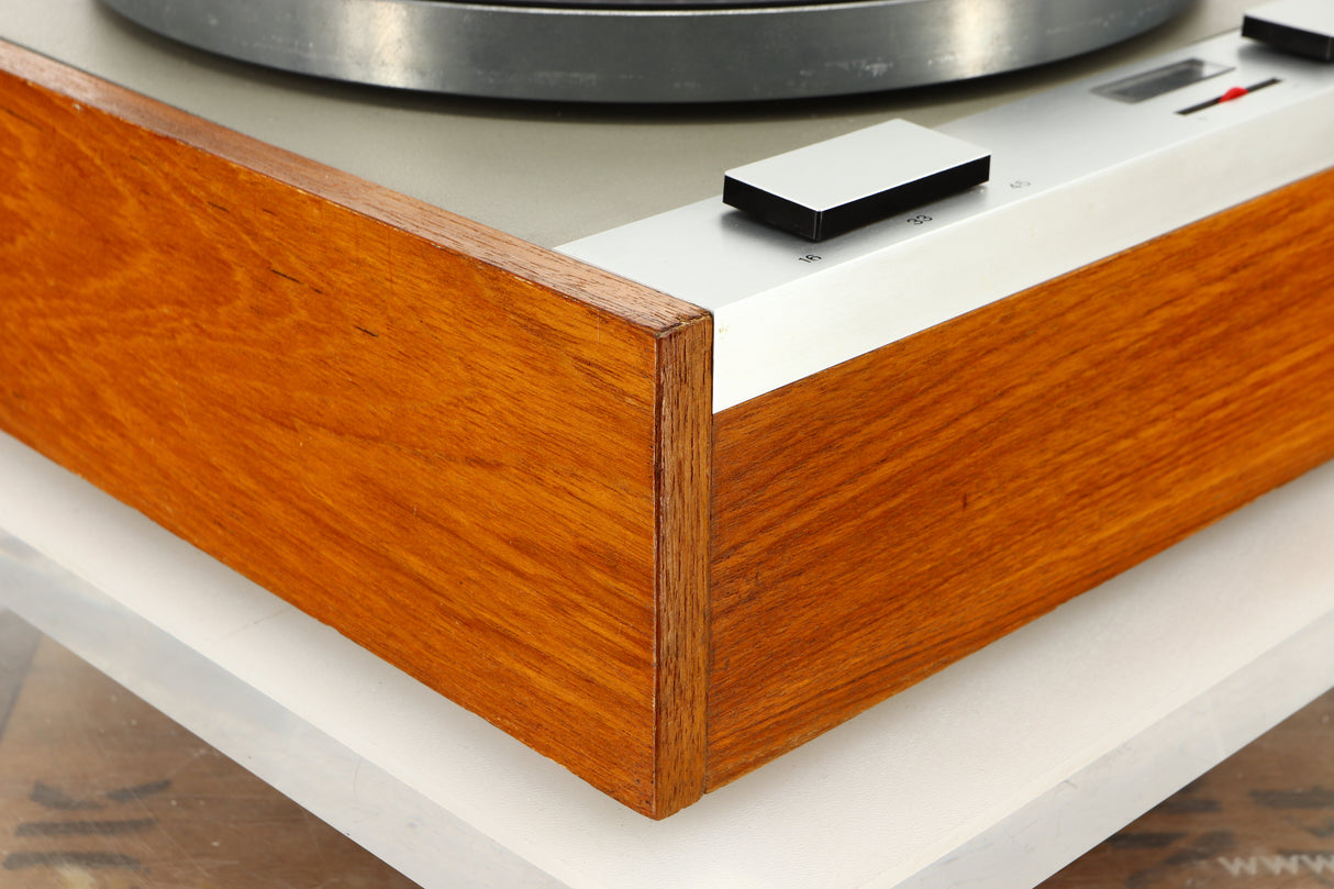 Front left corner view of a used Thorens TD-125 MkII Turntable with SME 3009 Tonearm