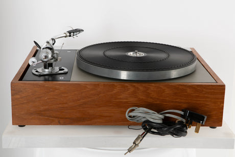Rear view of a used Thorens TD-125 MKII Turntable with SME 3009 Tonearm