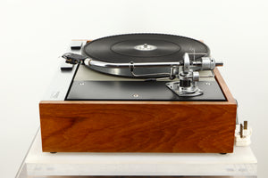 Side view of a used Thorens TD-125 MkII Turntable with SME 3009 Tonearm
