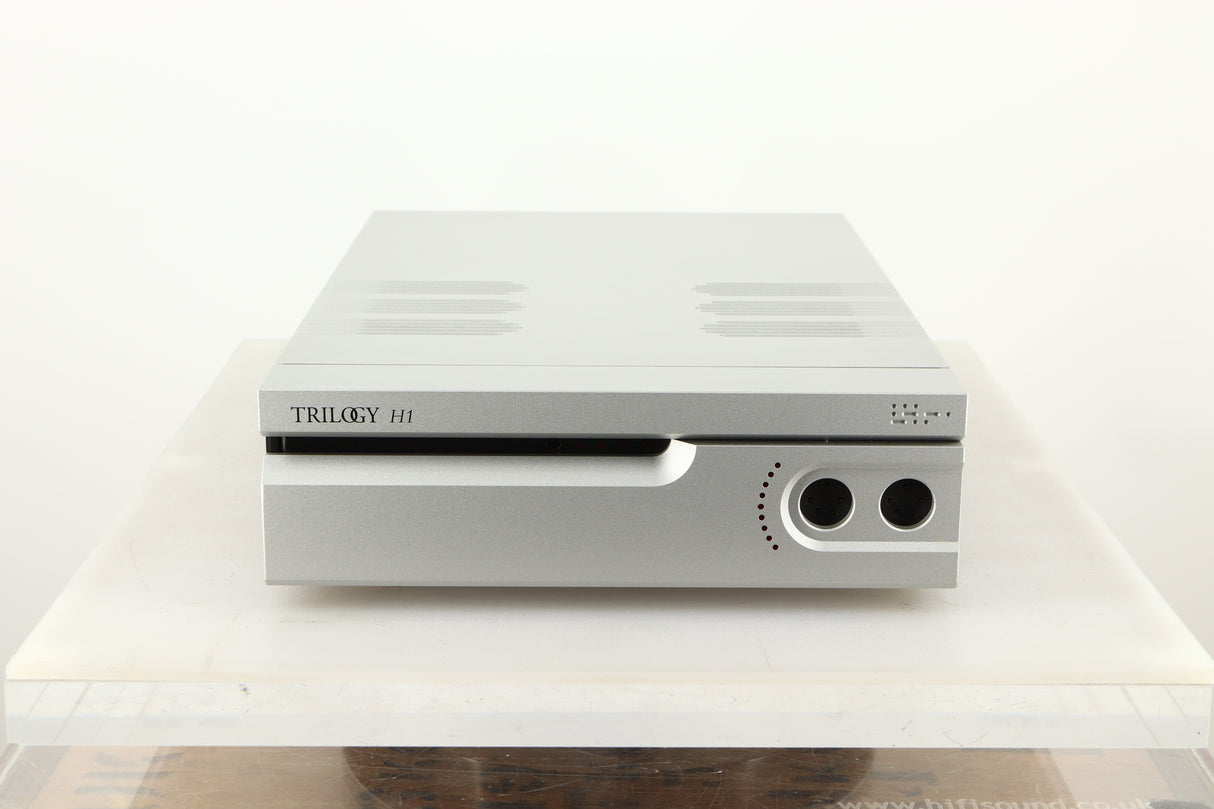 Front view of a used Trilogy Audio H1 Valve Headphone Energiser in Natural finish