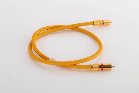 View of a used Van Den Hul D-102 MkIII 0.8m Interconnect 