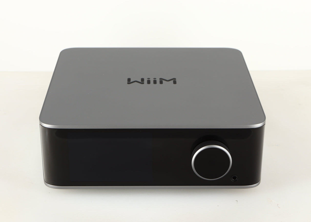 Front view of a used Wiim Ultra Streamer 