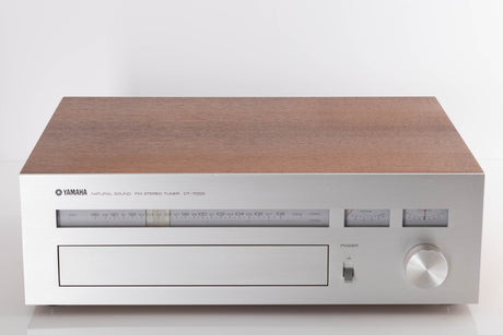 Front view of a used Yamaha CT-7000 FM Tuner