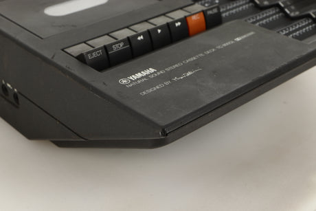 Front left corner view of a used Yamaha TC-800GL Cassette Deck 