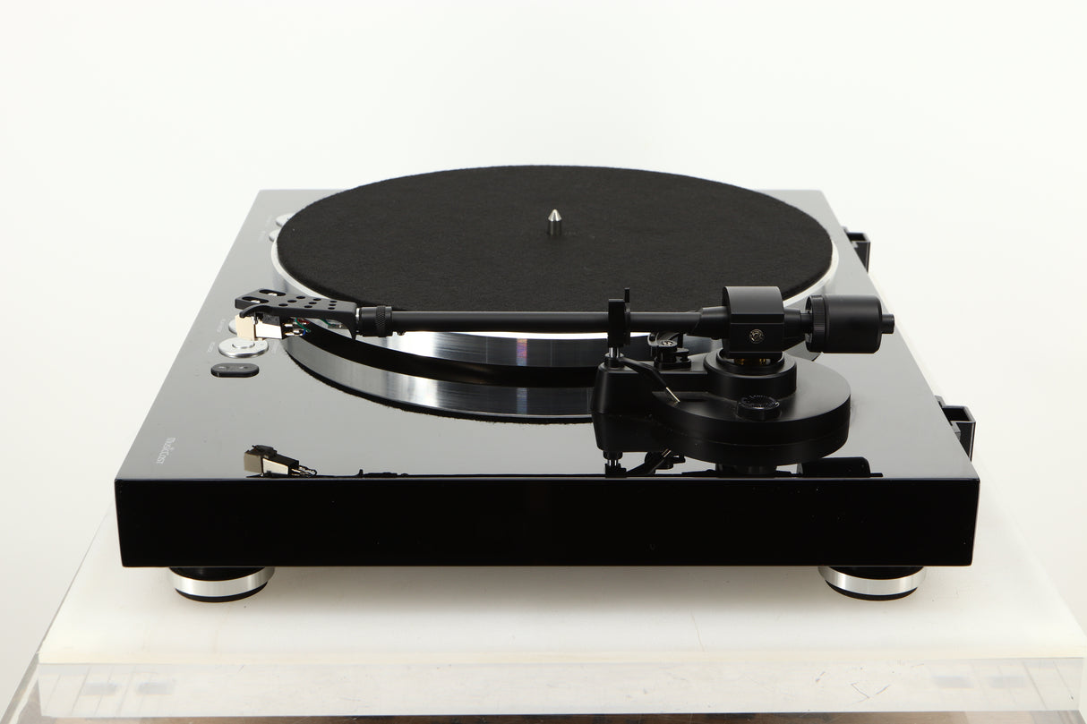 Side view of a Yamaha TTN503 MusicCast Turntable in Black finish