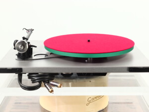 Rega RP40 Anniversary Edition Turntable - Titanium / Elys 40 Cartridge - Image 4