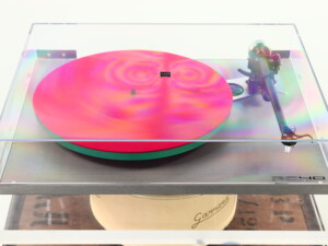 Rega RP40 Anniversary Edition Turntable - Titanium / Elys 40 Cartridge - Image 8