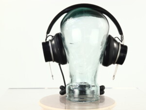 Sonab H20 Headphones - Image 4