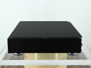 Rega Elicit-R Integrated Amplifier - Image 3