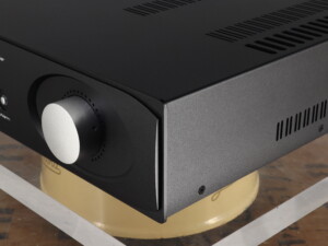 ASTINtrew AT2-2100 Integrated Amplifier - Black - Image 6