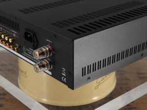 ASTINtrew AT2-2100 Integrated Amplifier - Black - Image 8