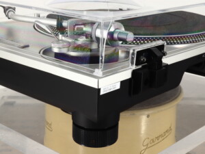 Technics SL-1200GR2 Turntable  / Ortofon 2M Black Cartridge - Image 9