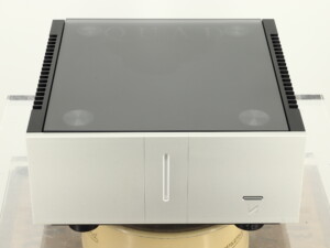 Quad Artera Power Amplifier - Silver - Image 6