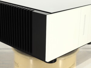 Quad Artera Power Amplifier - Silver - Image 7