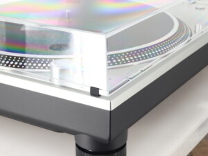 Technics SL-1200GR2 Turntable  / Ortofon 2MR Black Cartridge - Image 10