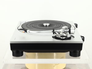 Technics SL-1500C Turntable - Silver - Image 3