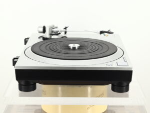 Technics SL-1500C Turntable - Silver - Image 5