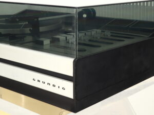 Grundig Studio 80 / Dual 1224 Turntable - Image 9