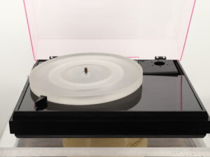Pink Triangle PT1 Turntable ( No Arm or PSU ) - Image 13
