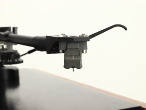 Heybrook TT2 Turntable / Linn Basik Plus Tonearm / K5 Cartridge - Image 7