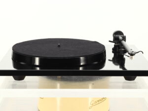 Rega Planar 1 Turntable - Black