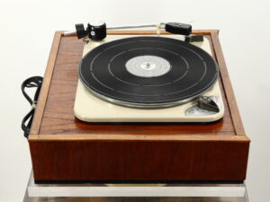 Thorens TD-135 Turntable / BTD-12S Tonearm - Image 5