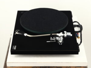 Rega Planar 3 Turntable (with 24V Upgrade) - Image 3