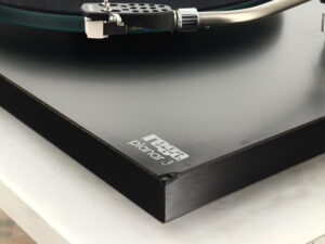 Rega Planar 3 Turntable (with 24V Upgrade) - Image 12