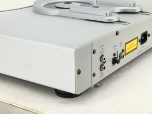 Rega Planet 2000 CD Player - Silver - Image 7