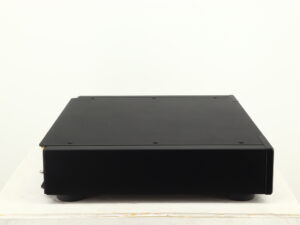 Rega Elex-R Integrated Amplifier - Image 5