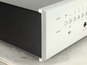 Bryston BP-17/3 Pre Amplifier - Image 7