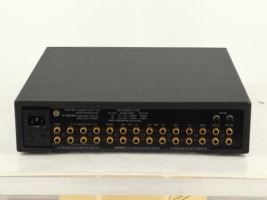 Linn Kairn Pre Amplifier - Image 4