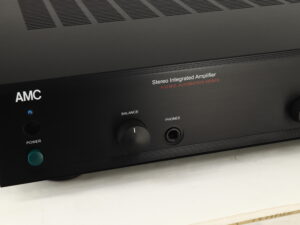 AMC XIA50se Integrated Amplifier - Image 11