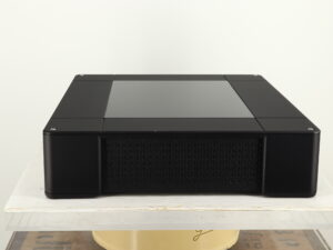 Meridian G01 Pre-Amplifier - Image 5