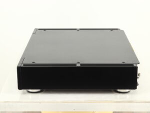 Rega Elicit-R Integrated Amplifier - Image 3