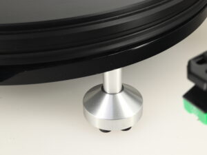 Michell Tecnodec Turntable / Rega RB202 tonearm / AT-95E Cartridge - Image 11