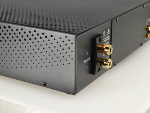 Atoll AM200 Signature Power Amplifier - Silver - Image 7