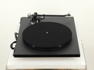 Rega Planar 6 Turntable - Matt Polaris Grey - Image 5