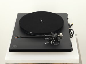 Rega Planar 6 Turntable - Matt Polaris Grey - Image 3