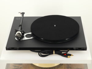 Rega Planar 6 Turntable - Matt Polaris Grey - Image 4